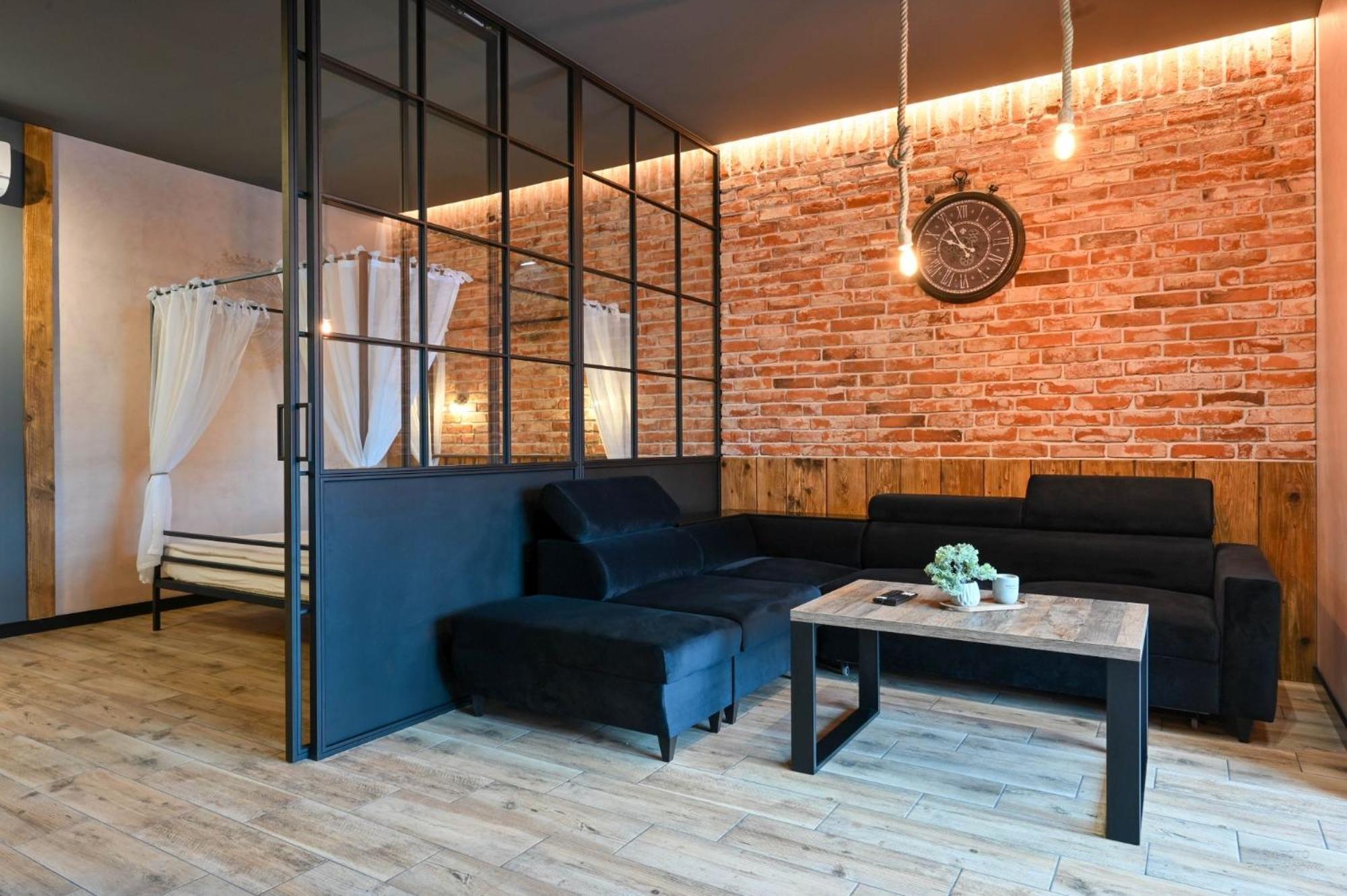 Aparthotel Mamma Mia - Oświęcim  Eksteriør billede